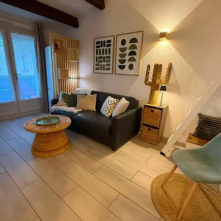 Holiday home Beija Flor Air-conditioned Near The Naturist Village